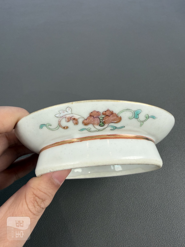 清光绪 蓝地粉彩花鸟图三才盖碗 - 图16